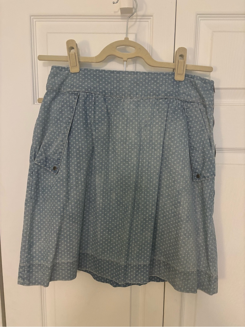 Holding Horses Anthropologie Light Blue Chambray Skirt with Pocket Details